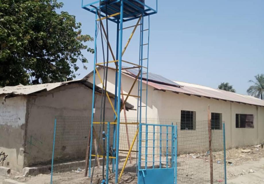 Roots Nursery School Sambuyang: installatie borehole 